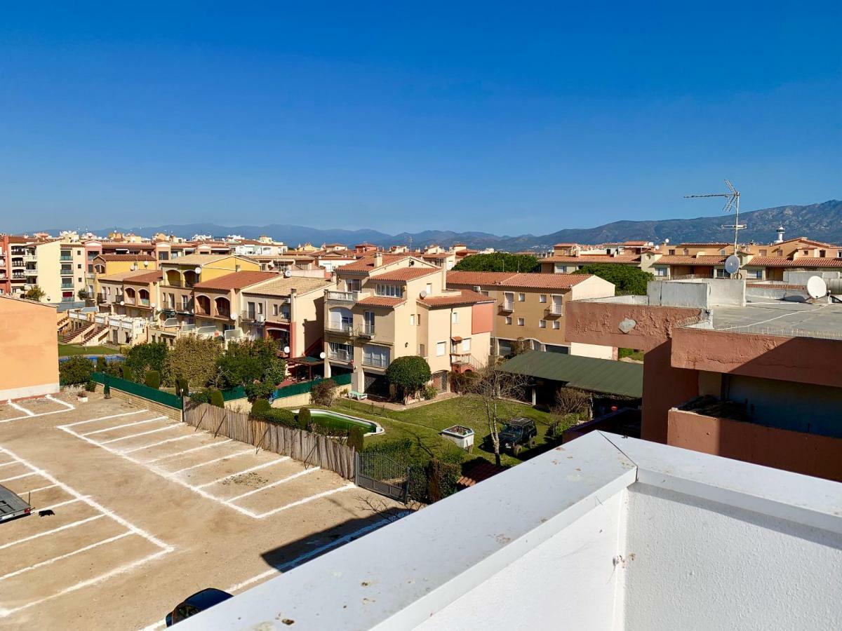 Edifici Valeria Apartman Empuriabrava Kültér fotó